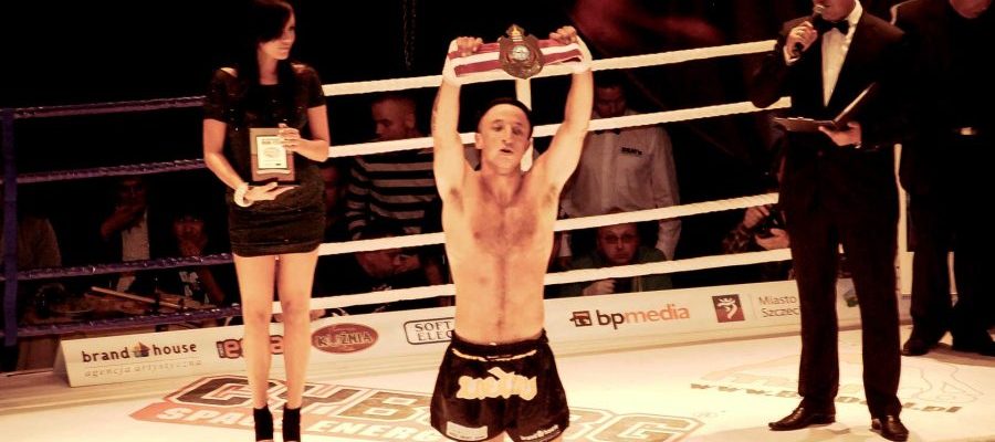 Gala Iron Fist Muay Thai Szczecin 2009. Patryk Grudniewski Mistrzem Polski Muay Thai