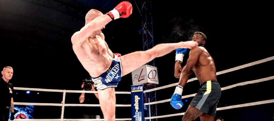 Gala Kickboxingu MFC 9 Zielona Góra 2015. High-kick Dawida Kasperskiego