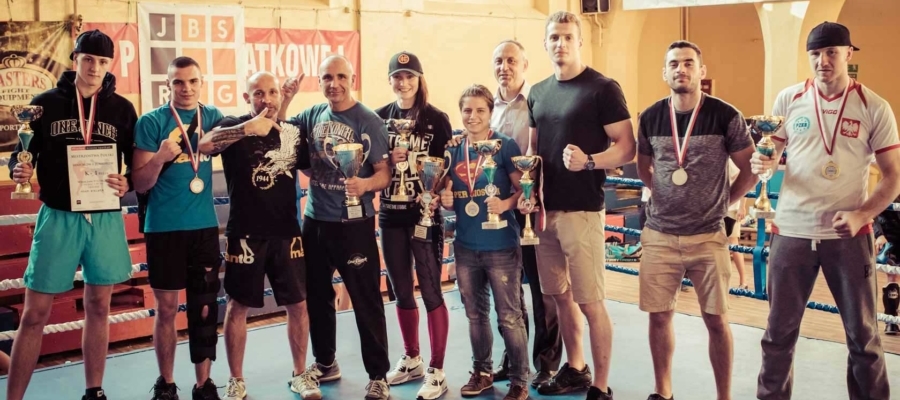 Mistrzostwa Polski w Kickboxingu K-1 Wrocław 2016. Zdjęcie pamiątkowe po zawodach