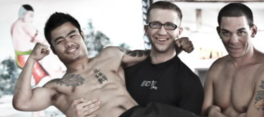 Gala zawodowa Muay Thai Stadion Thaphae w Chiang Mai Tajlandia 2010. Piotr Lejb w Tajlandii