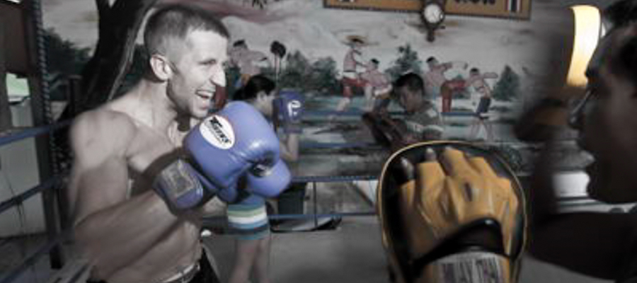 Gala zawodowa Muay Thai Stadion Thaphae w Chiang Mai Tajlandia 2010. Trening przed walką